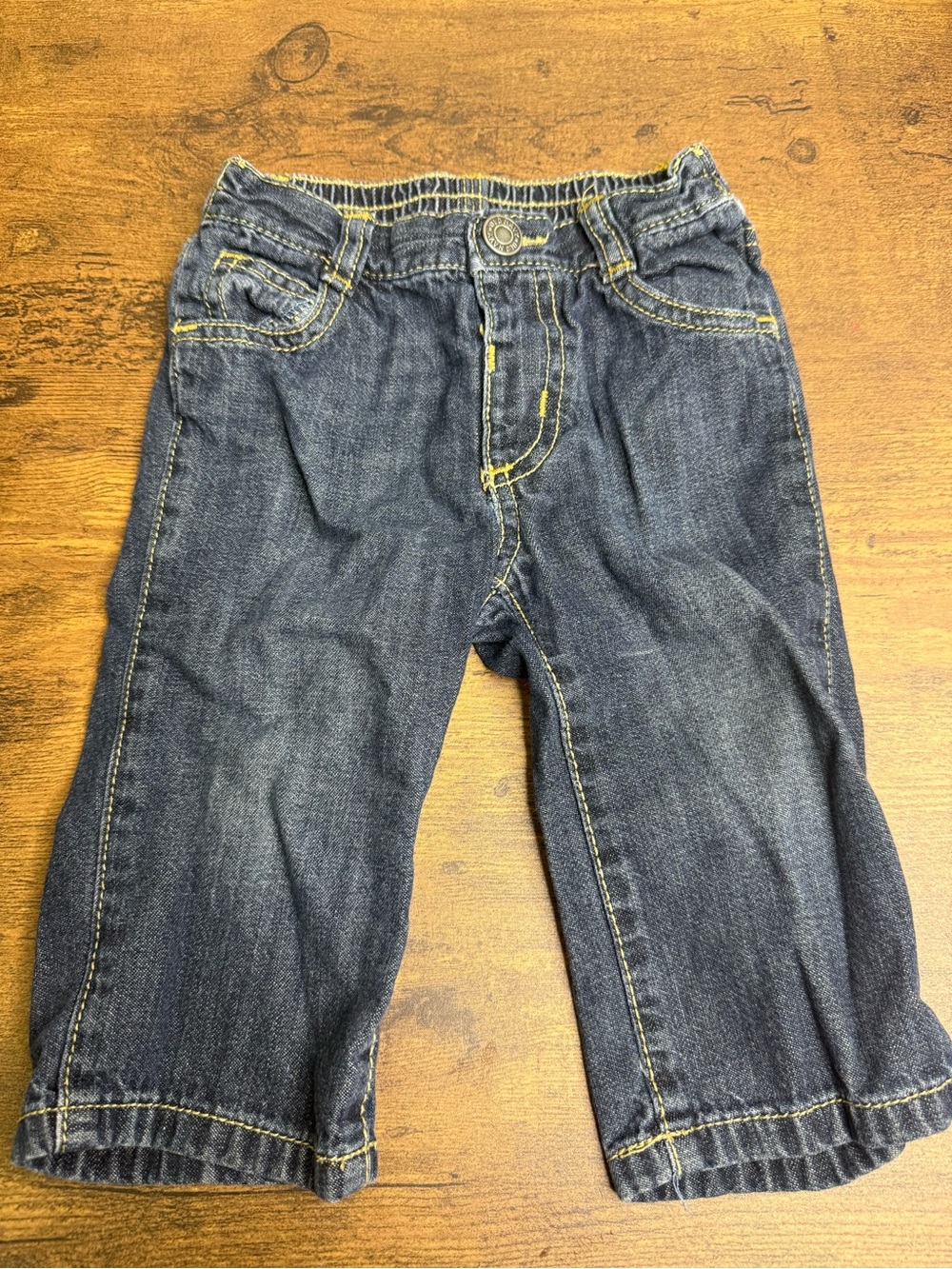 ⭐️5 for $20⭐️ Old Navy Dark Wash Denim Jeans with Contrast Stitching 6-12M